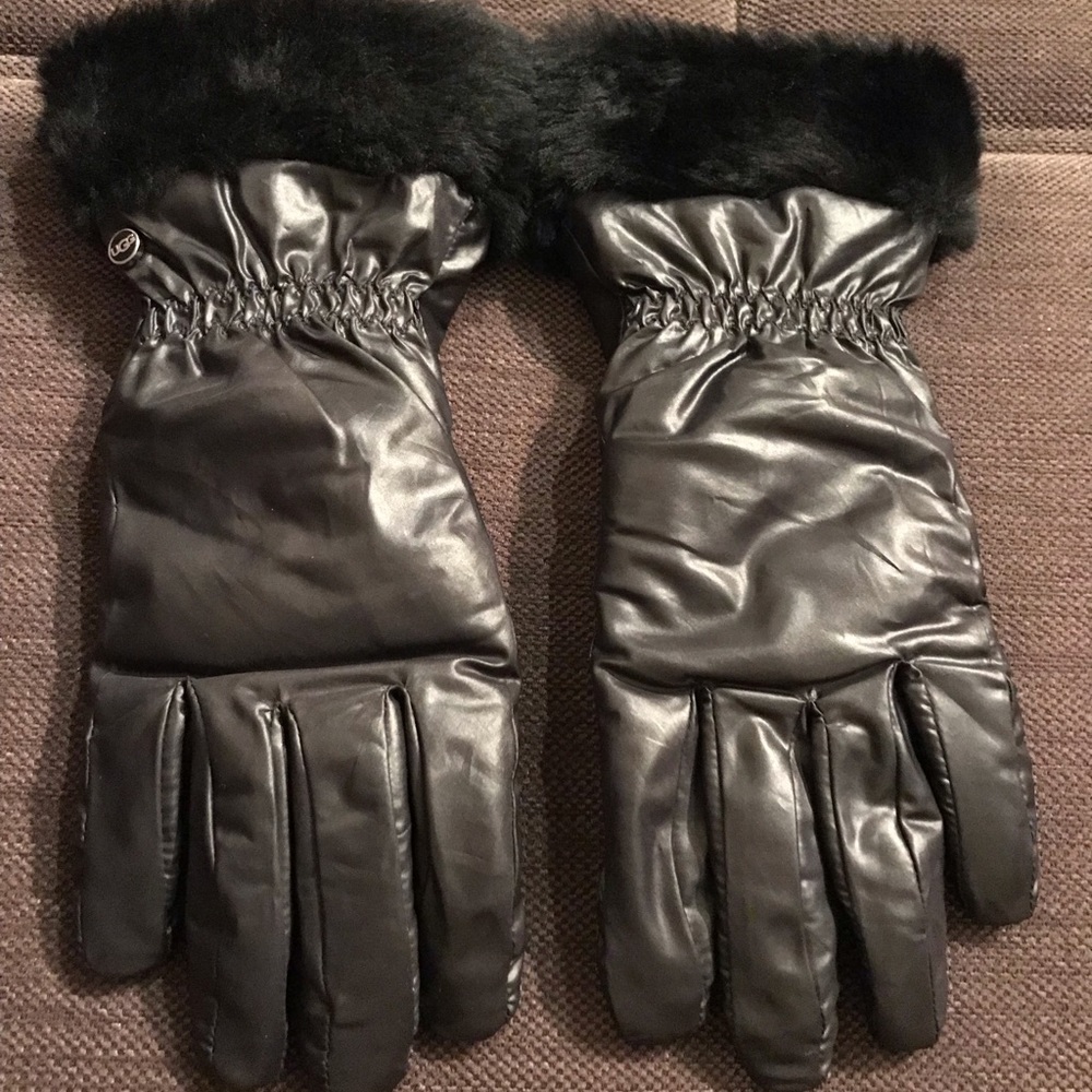 Ugg water resistant touchscreen gloves. - Picture 2 of 3
